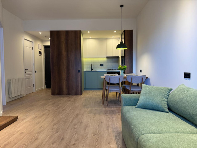 იყიდება ბინა საბურთალოზე