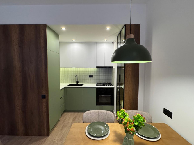 იყიდება ბინა საბურთალოზე