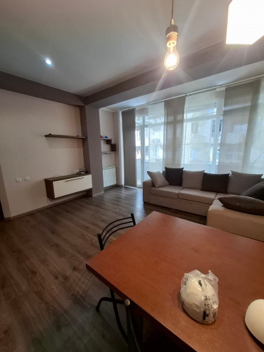 ქირა პეკინზე