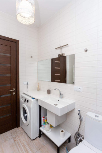 იყიდება ახალი აშენებული ბინა მთაწმინდაზე, ფიქრის გორაზე