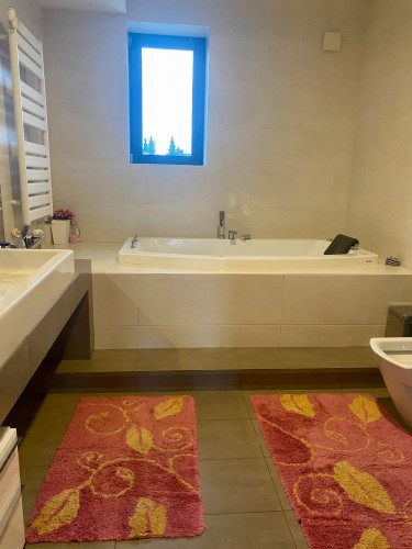 იყიდება კერძო სახლი  დიღმის მასივში