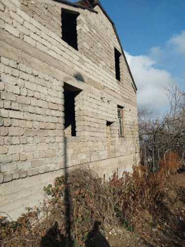 იყიდება სოფელ შინდისში სახლი