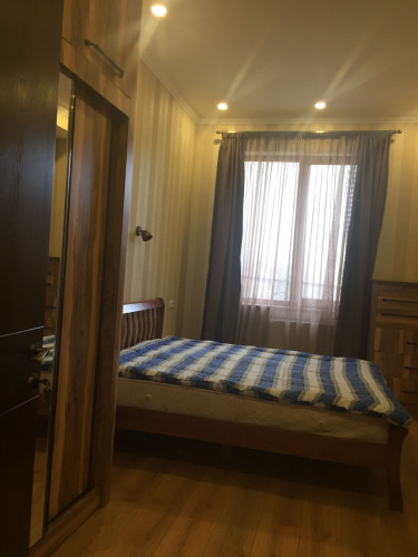 ქირავდება  კერძო სახლის პირველი სართული საბურთალოზე, დელისის ქუჩაზე