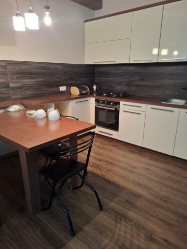 ქირა პეკინზე