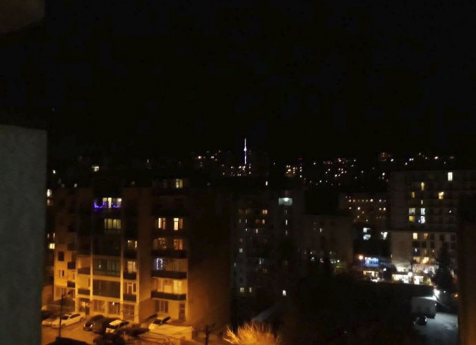 ქირავდება ახალი აშენებული ბინა საბურთალოზე, ბურძგლას ქუჩაზე