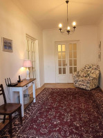 ქირავდება  4 ოთახიანი ბინა  ვაკეში, რაზმაძის ქუჩაზე