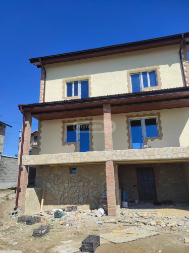 იყიდება კერძო სახლი ტაბახმელაში