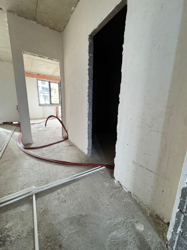 იყიდება ახალი აშენებული ბინა ვაშლიჯვარი  ვ.გოძიაშვილის ქუჩა