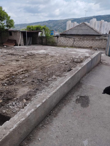 იყიდება მიწის ნაკვეთი ისანშო