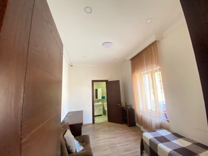 იყიდება კერძო სახლი სოფელ დიღომში