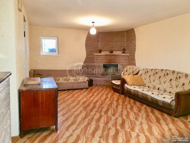 სახლი მუხათწყაროში