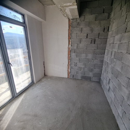 იყიდება ბინა აპექსის კორპუსში