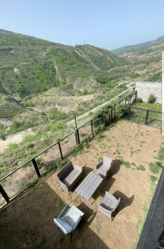 სახლი საბურთალოზე