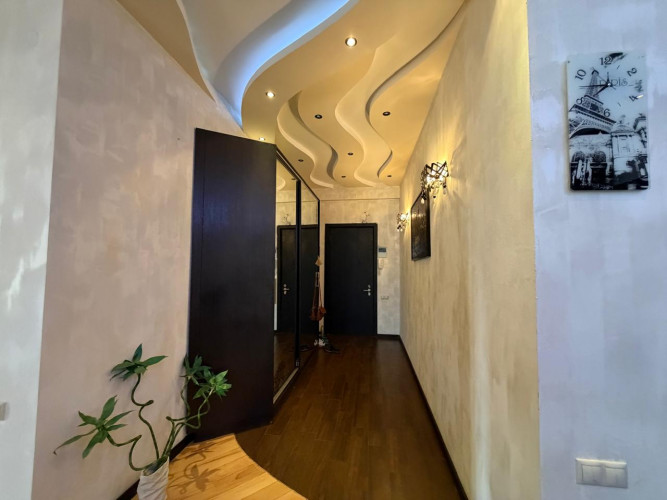 ქირავდება ბინა შანხაიში