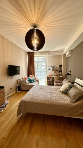 ბინა ცაგარელის ქუჩაზე