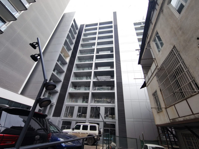 ბინა ვაკის პარკთან