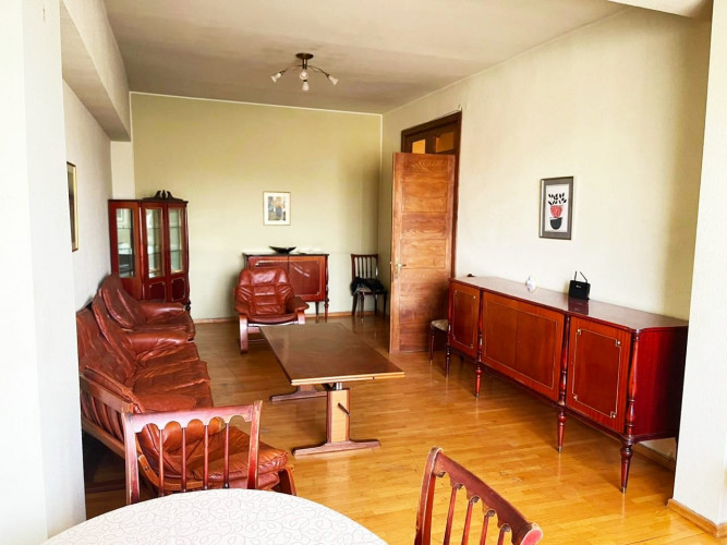 ბინა ვაკის პარკთან