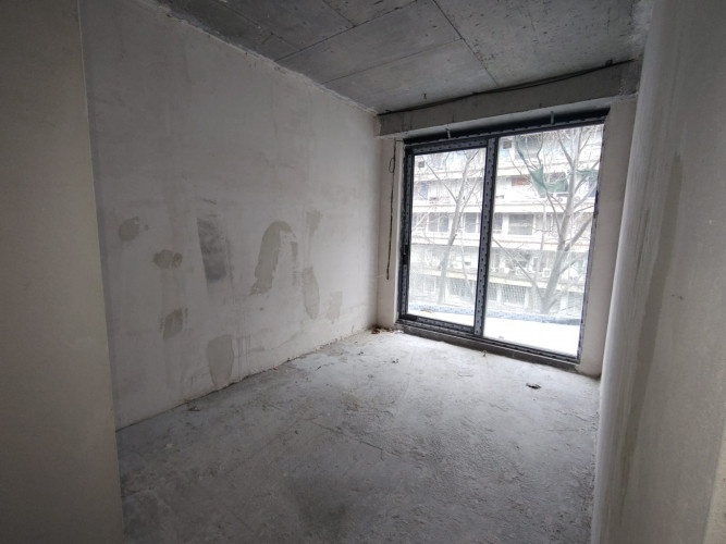 ბინა ვაკის პარკთან