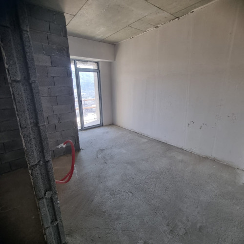 იყიდება ბინა აპექსის კორპუსში