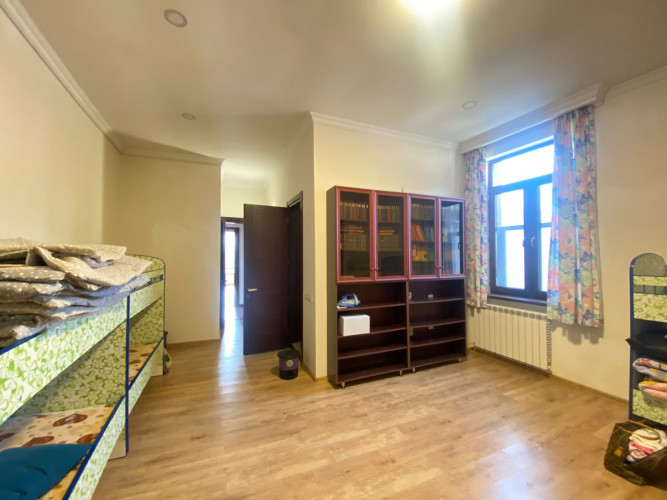 იყიდება კერძო სახლი სოფელ დიღომში