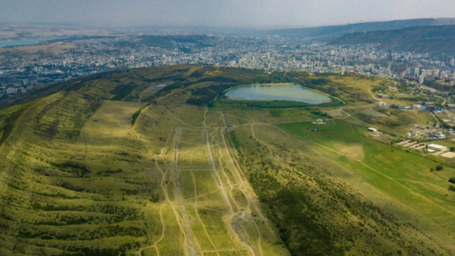 იყიდება მიწის ნაკვეთი ლისზე