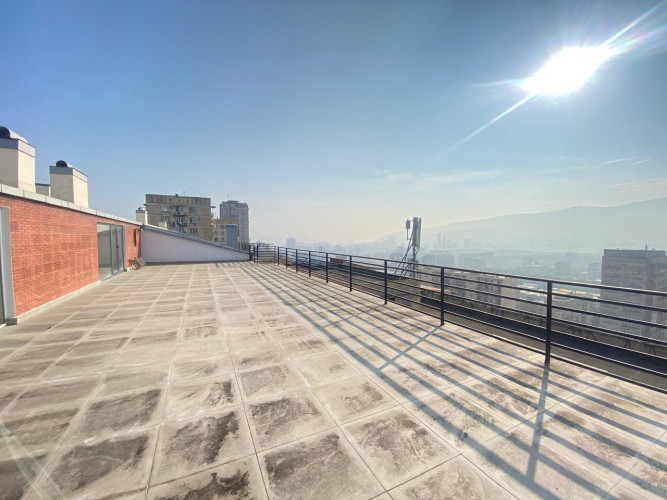 იყიდება ბინა საბურთალოზე