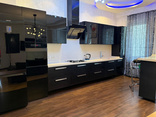 ქირავდება ბინა შანხაიში