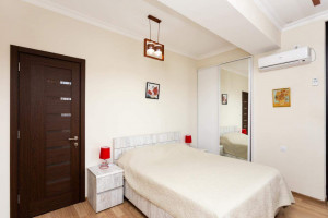 იყიდება ახალი აშენებული ბინა მთაწმინდაზე, ფიქრის გორაზე