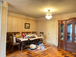 ბინა დიდ დიღომში