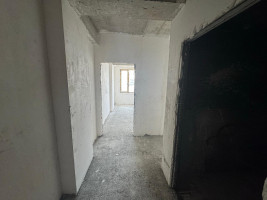 იყიდება ბინა დავით აღმაშენებლის ხეივანზე
