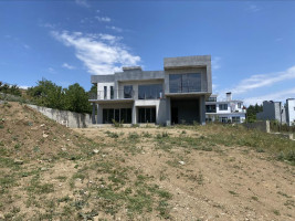იყიდება სახლი წავკისში