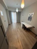 იყიდება 4 ოთახიანი ბინა ლისი ვერანდაზე